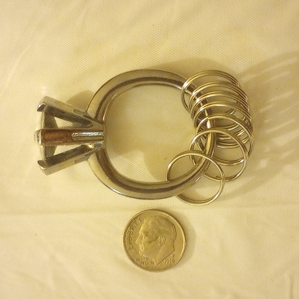 Diamond Keychain Ring - Picture 5 of 5
